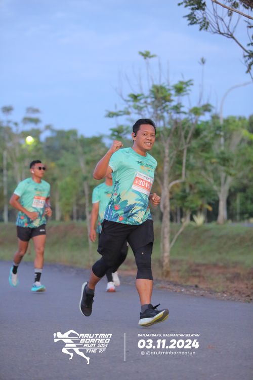 Race photo from Arutmin Borneo Run 2024