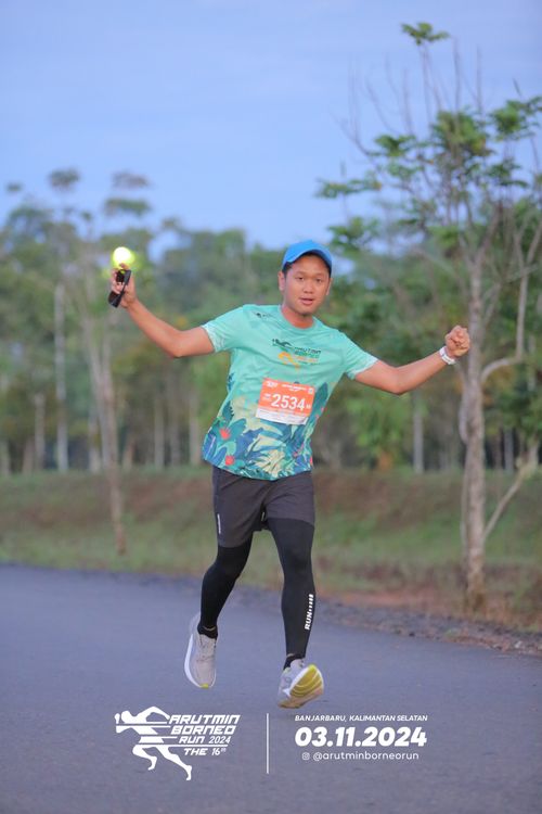 Race photo from Arutmin Borneo Run 2024