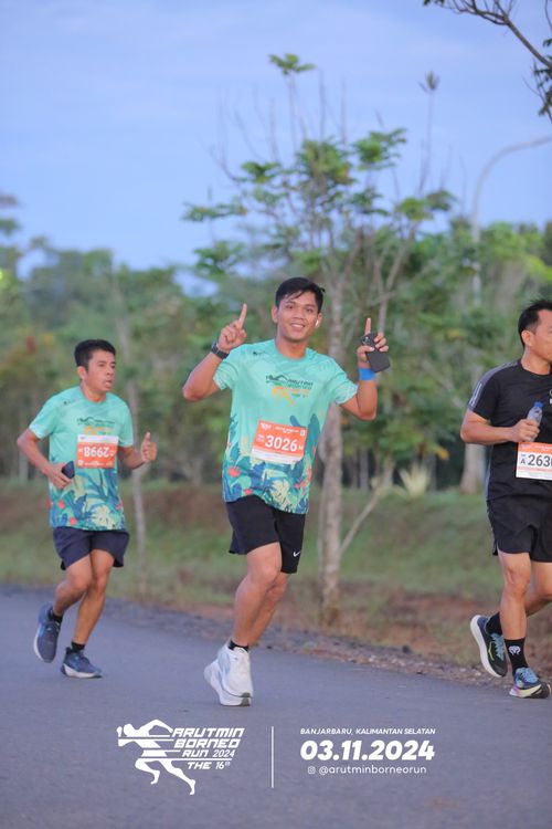 Race photo from Arutmin Borneo Run 2024