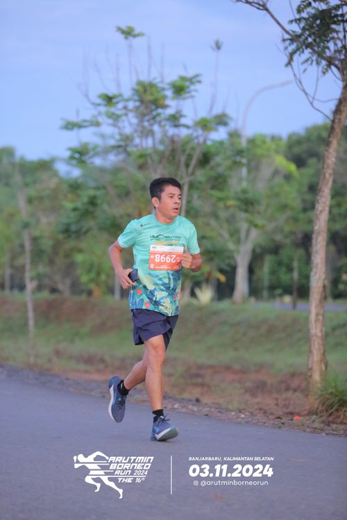 Race photo from Arutmin Borneo Run 2024