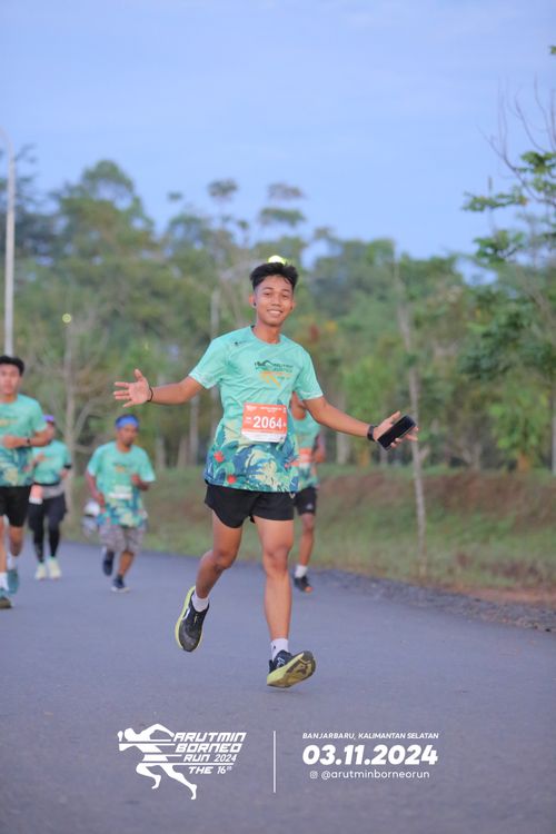 Race photo from Arutmin Borneo Run 2024