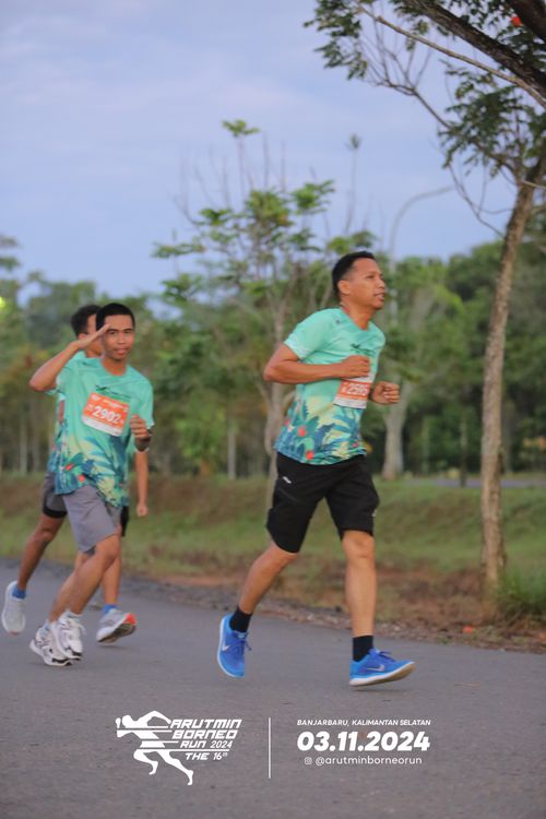 Race photo from Arutmin Borneo Run 2024