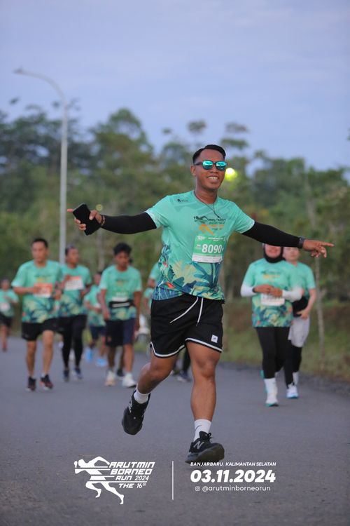 Race photo from Arutmin Borneo Run 2024