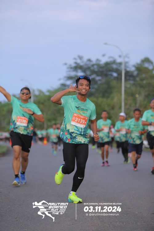 Race photo from Arutmin Borneo Run 2024