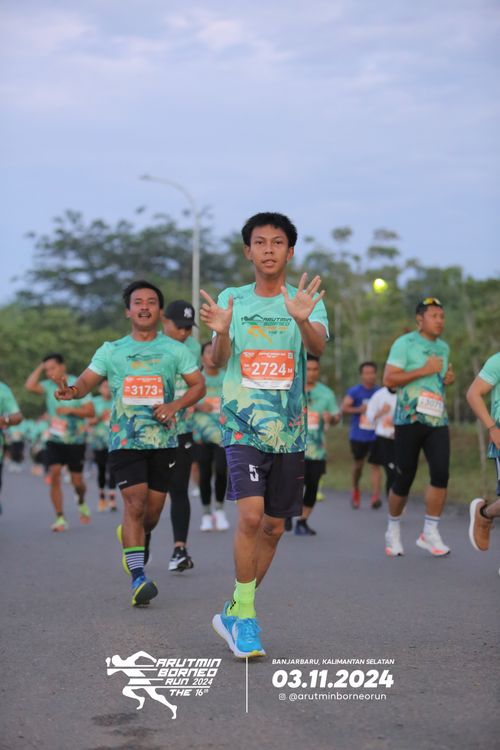 Race photo from Arutmin Borneo Run 2024