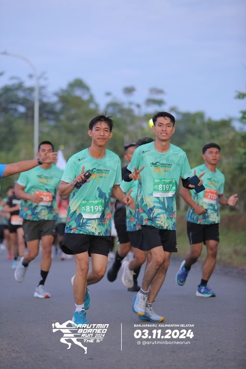 Race photo from Arutmin Borneo Run 2024