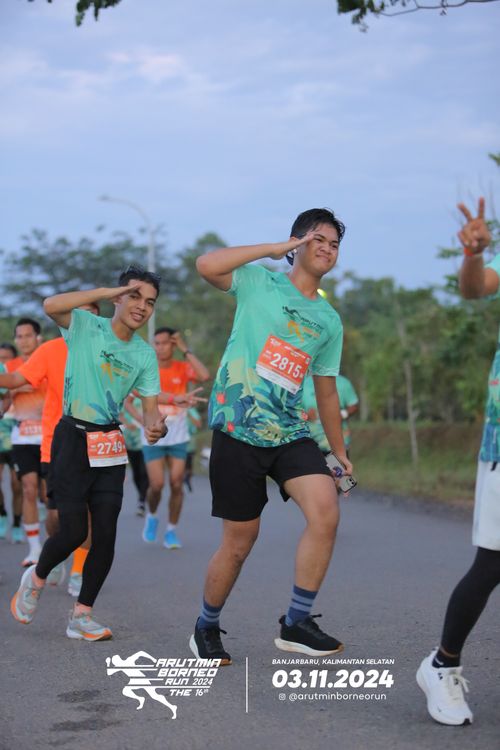 Race photo from Arutmin Borneo Run 2024