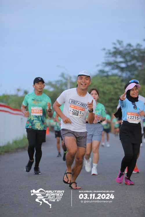 Race photo from Arutmin Borneo Run 2024