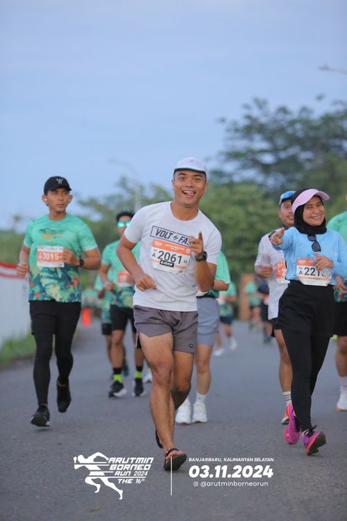 Race photo from Arutmin Borneo Run 2024