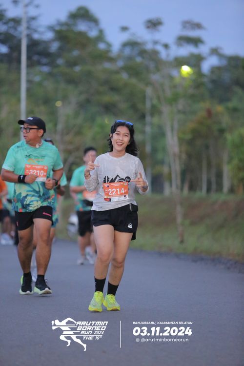 Race photo from Arutmin Borneo Run 2024