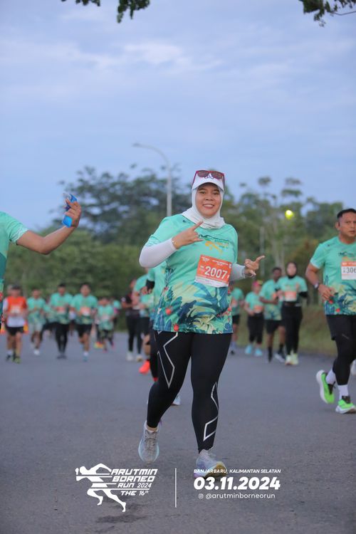 Race photo from Arutmin Borneo Run 2024