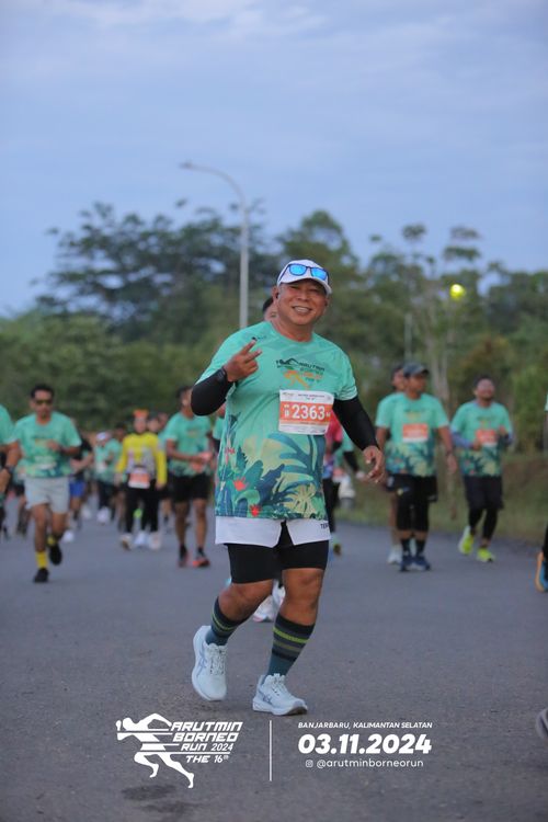 Race photo from Arutmin Borneo Run 2024