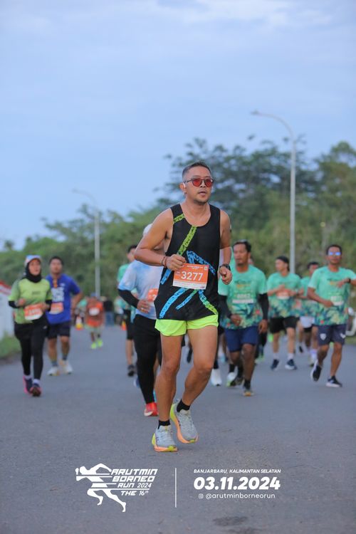 Race photo from Arutmin Borneo Run 2024