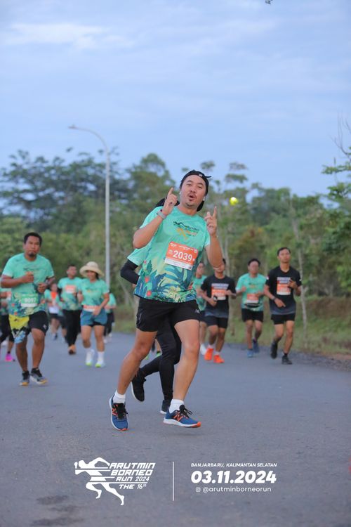 Race photo from Arutmin Borneo Run 2024