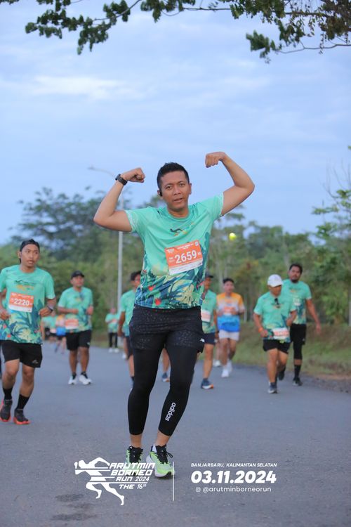 Race photo from Arutmin Borneo Run 2024