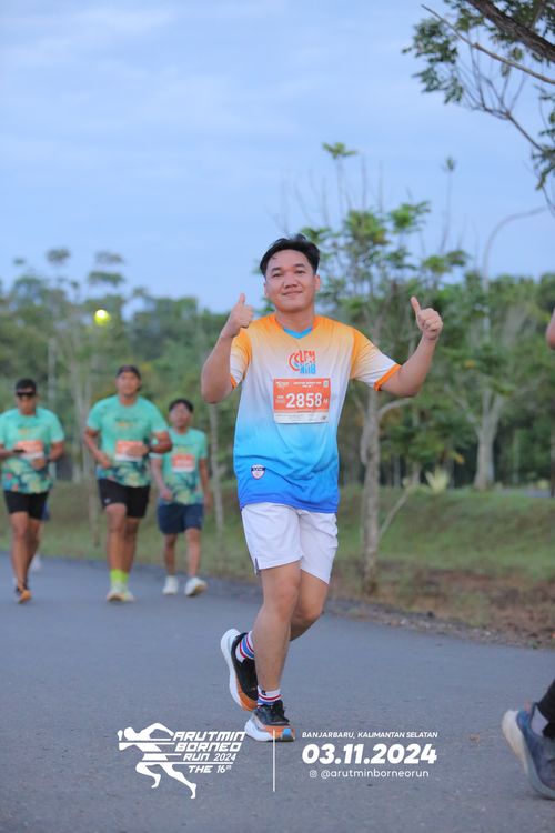 Race photo from Arutmin Borneo Run 2024