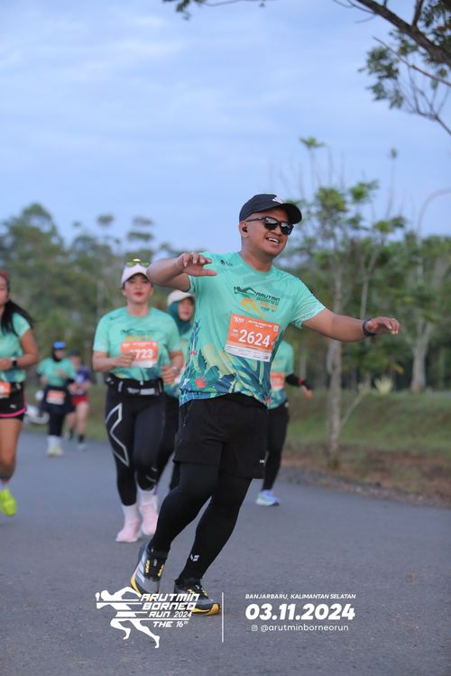 Race photo from Arutmin Borneo Run 2024