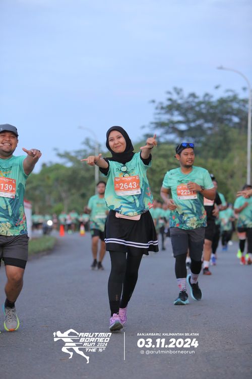 Race photo from Arutmin Borneo Run 2024