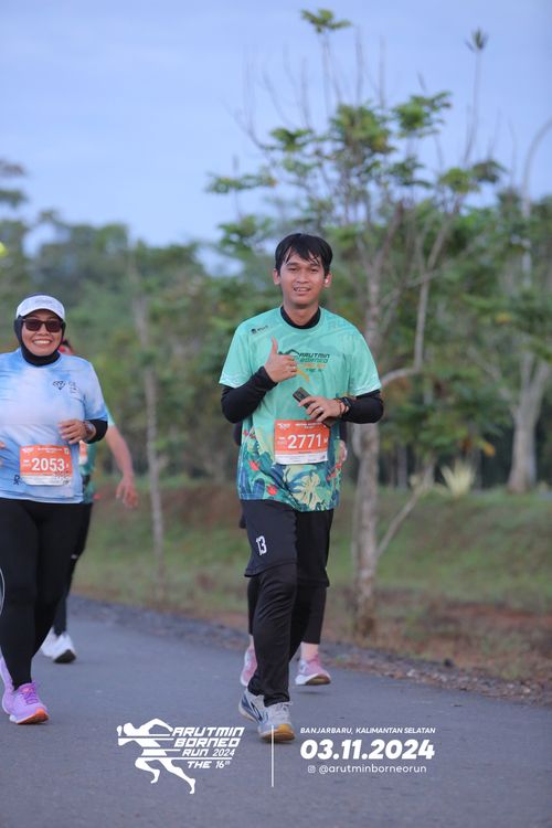Race photo from Arutmin Borneo Run 2024