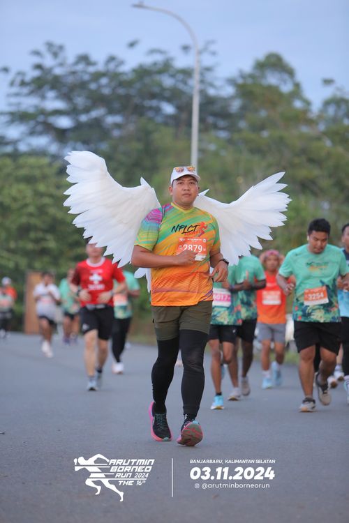 Race photo from Arutmin Borneo Run 2024
