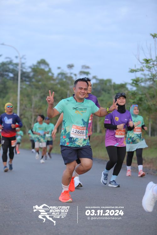 Race photo from Arutmin Borneo Run 2024