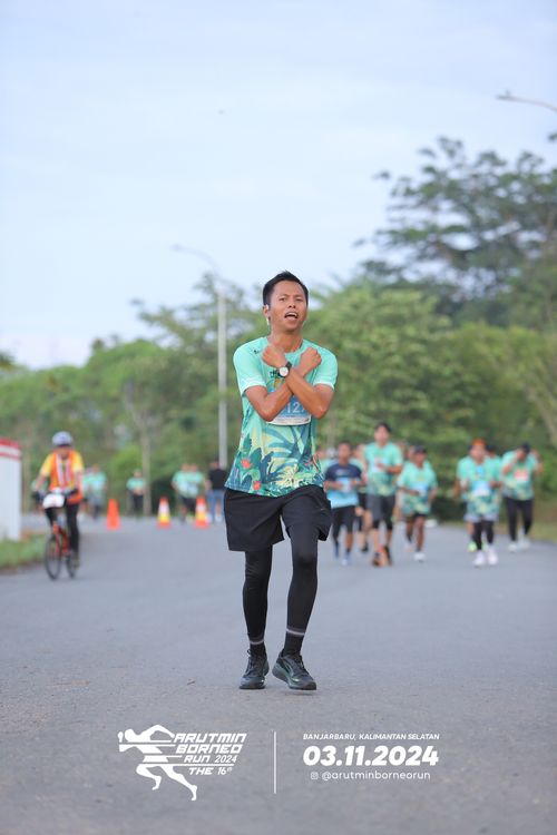 Race photo from Arutmin Borneo Run 2024