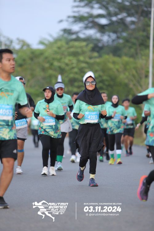Race photo from Arutmin Borneo Run 2024