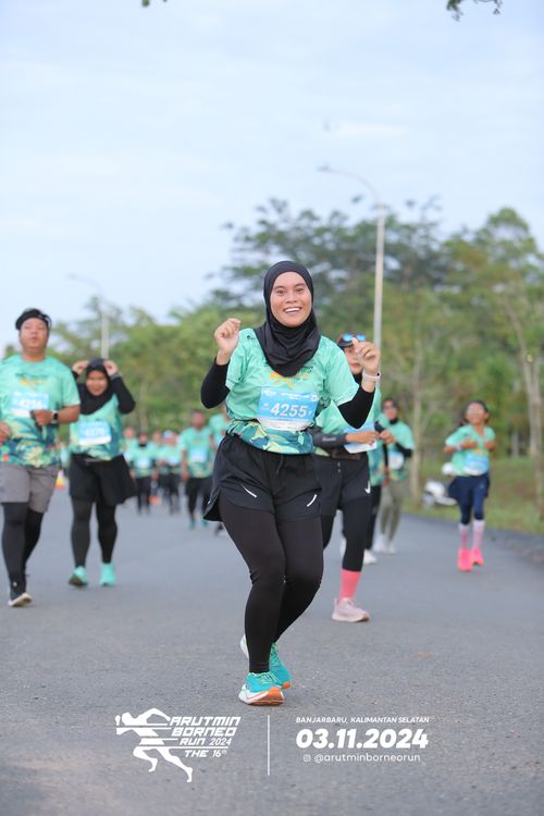 Race photo from Arutmin Borneo Run 2024