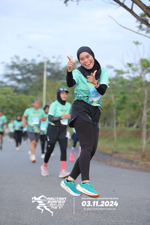 Race photo from Arutmin Borneo Run 2024
