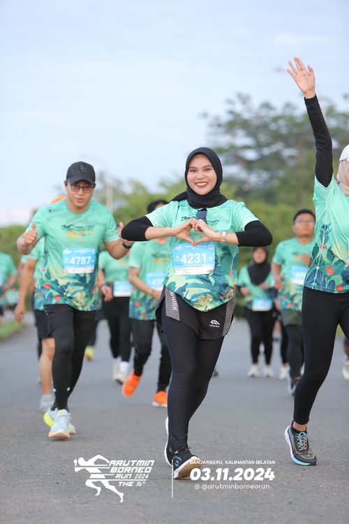 Race photo from Arutmin Borneo Run 2024