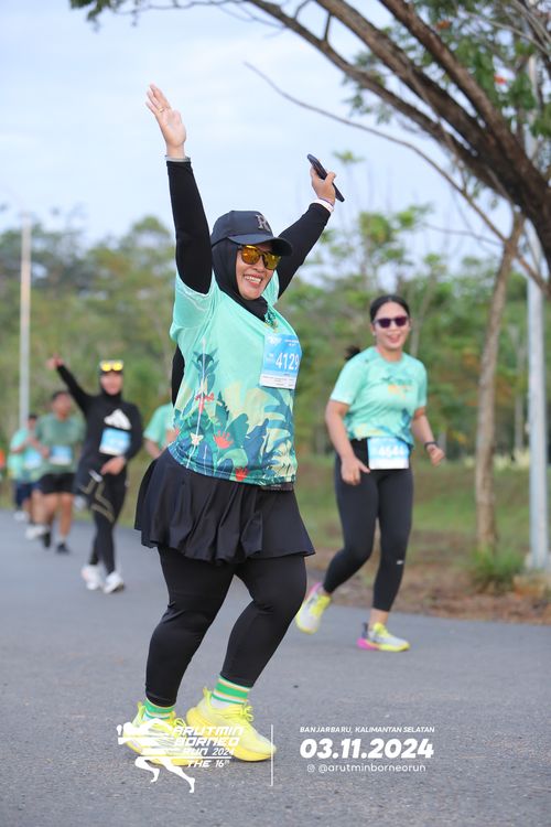 Race photo from Arutmin Borneo Run 2024