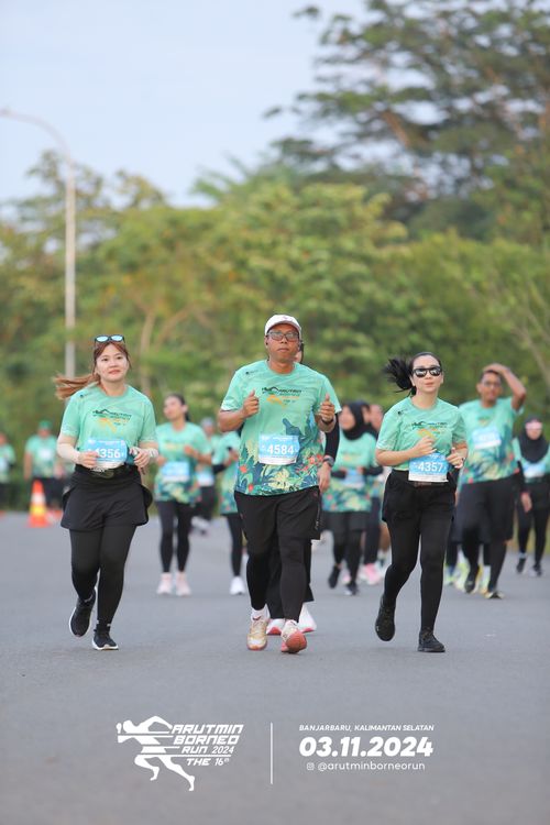 Race photo from Arutmin Borneo Run 2024