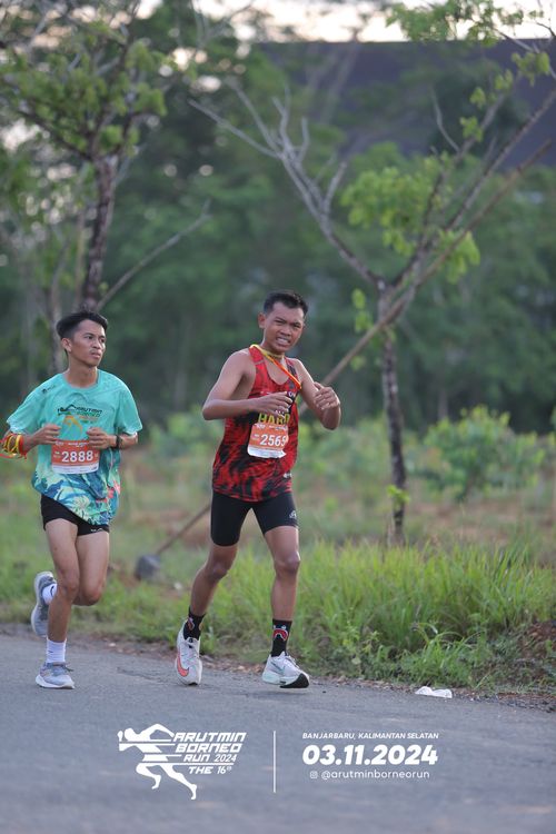 Race photo from Arutmin Borneo Run 2024
