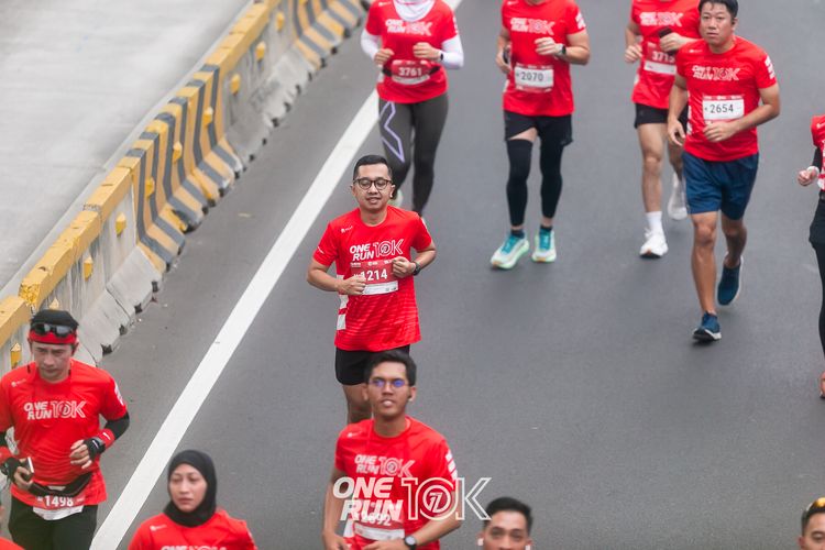 Race photo from ONE RUN 10K 2025