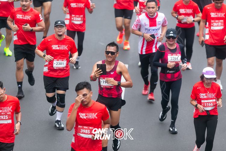 Race photo from ONE RUN 10K 2025