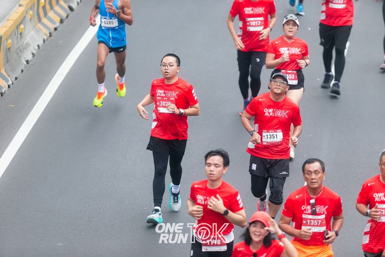 Race photo from ONE RUN 10K 2025