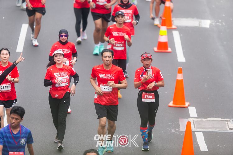 Race photo from ONE RUN 10K 2025