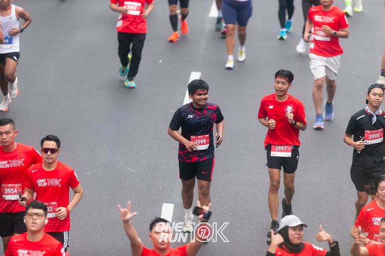 Race photo from ONE RUN 10K 2025