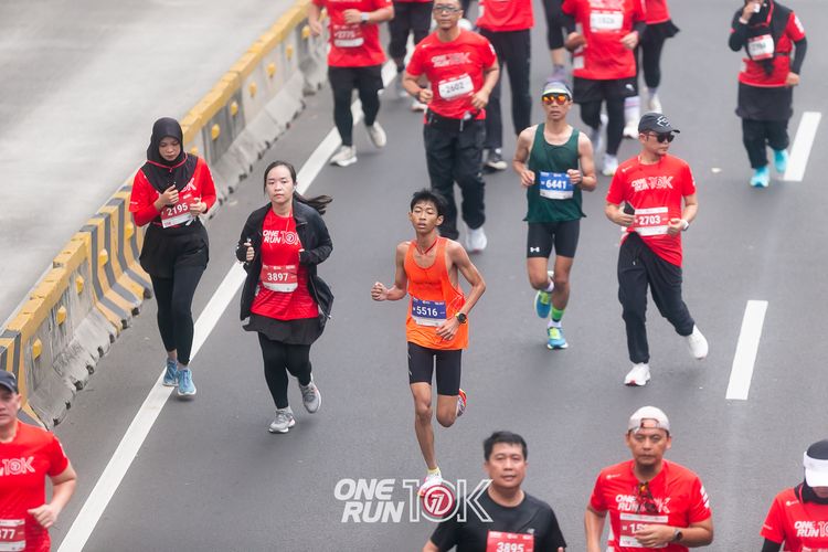 Race photo from ONE RUN 10K 2025
