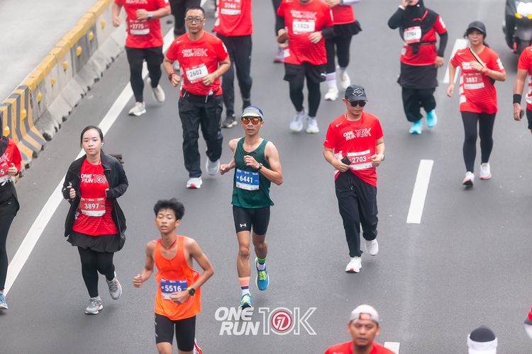 Race photo from ONE RUN 10K 2025