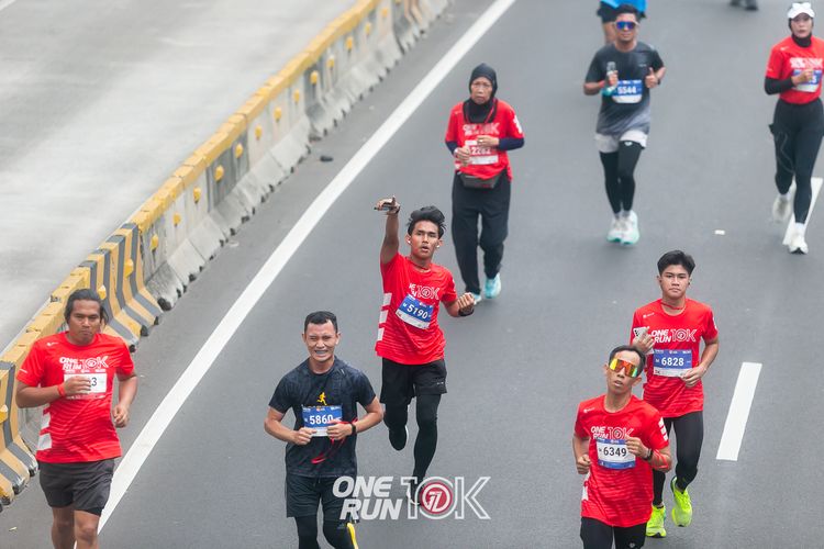 Race photo from ONE RUN 10K 2025