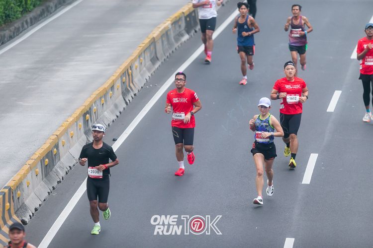 Race photo from ONE RUN 10K 2025