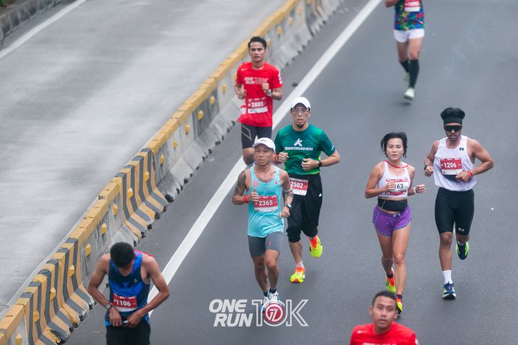 Race photo from ONE RUN 10K 2025