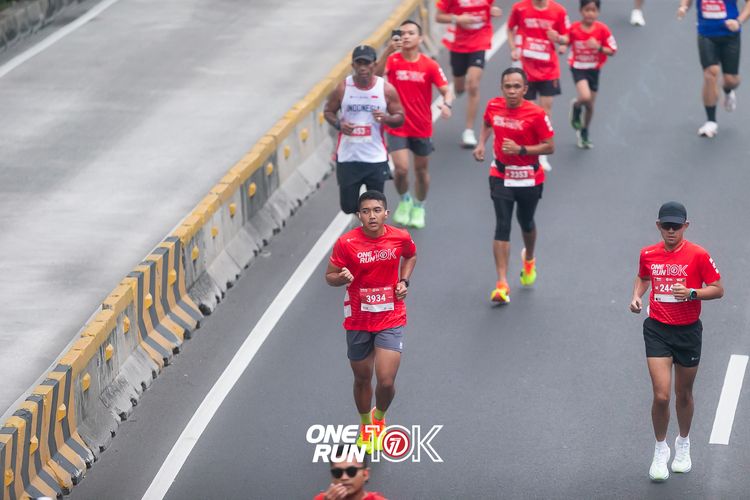 Race photo from ONE RUN 10K 2025
