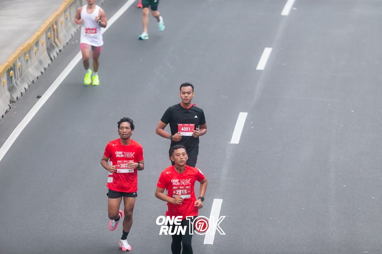 Race photo from ONE RUN 10K 2025
