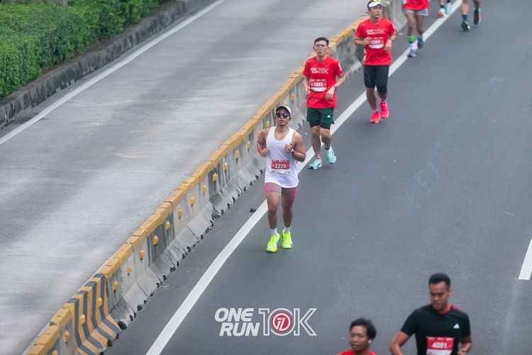 Race photo from ONE RUN 10K 2025