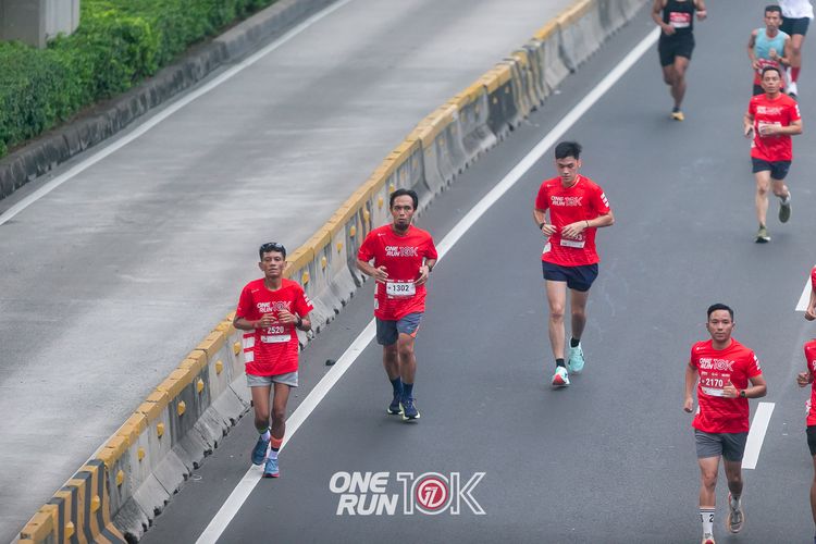 Race photo from ONE RUN 10K 2025