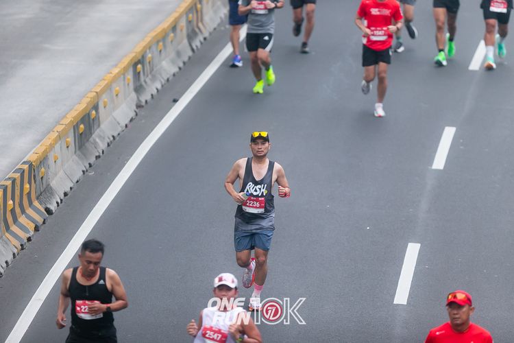 Race photo from ONE RUN 10K 2025