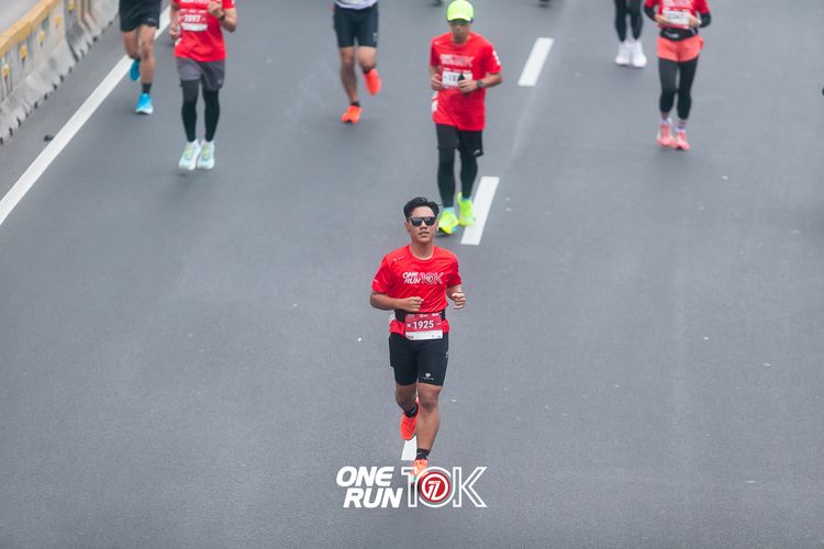 Race photo from ONE RUN 10K 2025