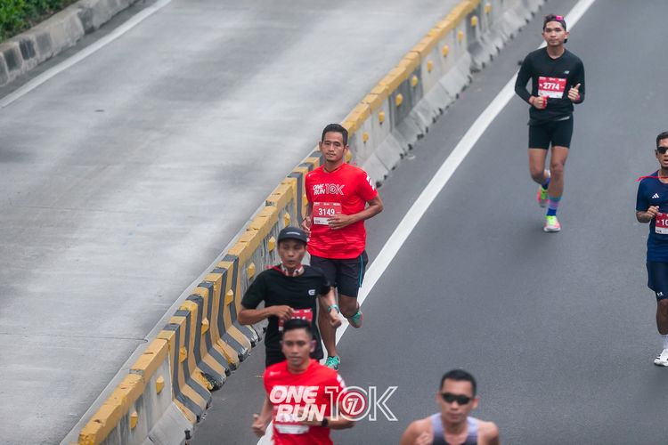 Race photo from ONE RUN 10K 2025